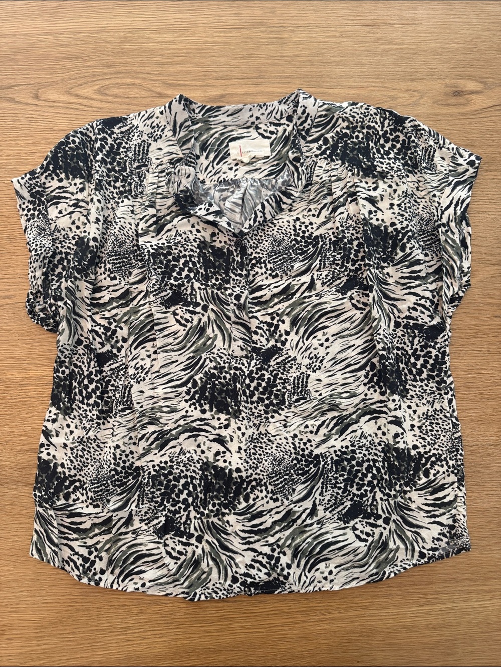 Anthropologie Black, Cream and Green Abstract Animal-Print Short Sleeve Blouse L